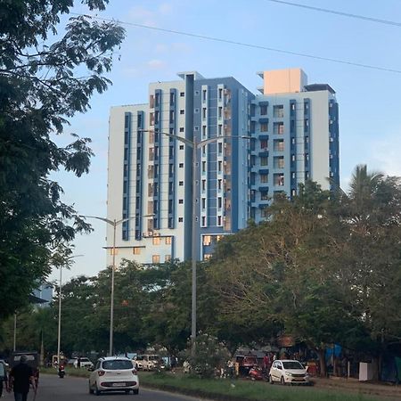 Blueberry Apartments Kochi Exterior foto